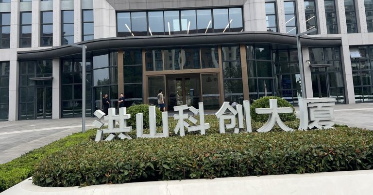 武汉外贸业务员工资多少？向同行请教收入与AI